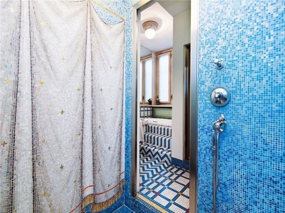 Versace Villa in Milan Bathroom