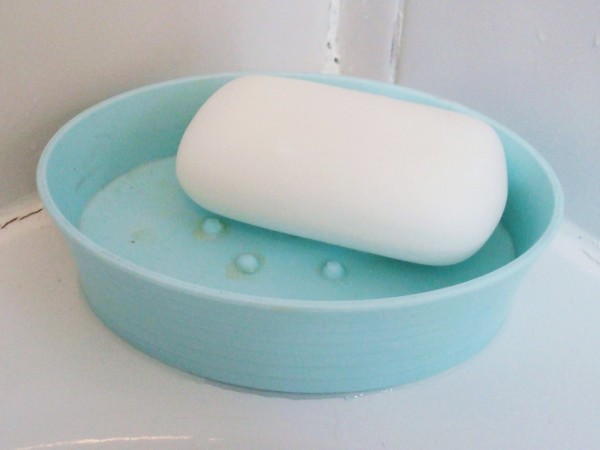Soap_in_blue_dish